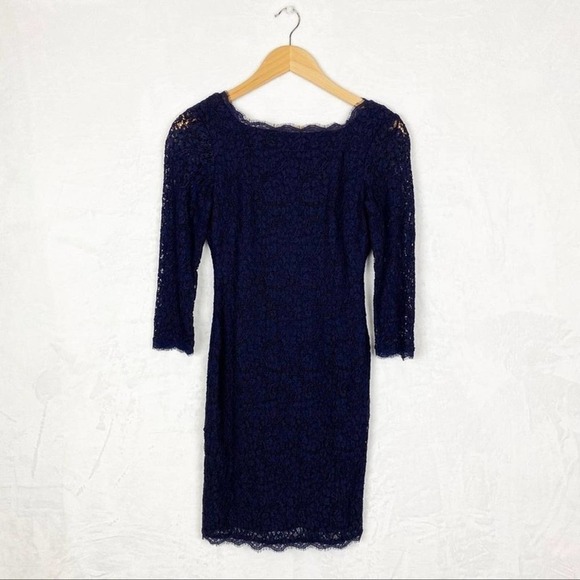 Cache Navy Blue Fitted Lace Mini Dress 0 - Picture 2 of 10